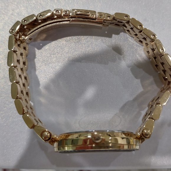 Michael Kors Mini Darci Watch - Picture 3 of 9